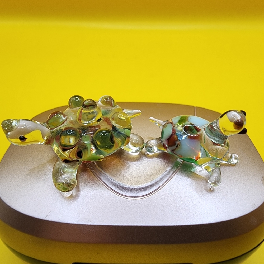 2 Glass Turtle Mini Figurines 1" Germany Hand Blown Art - Picture 2 of 4